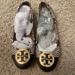 Tory Burch Black and Gold Women's Flats